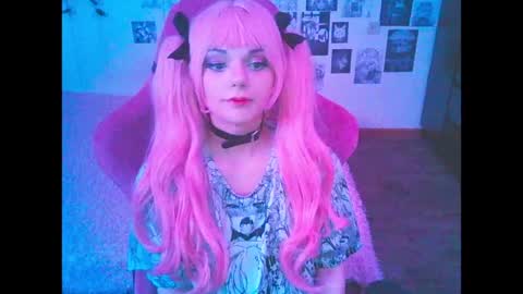BerrieKitten online show from 16, 4, 2026