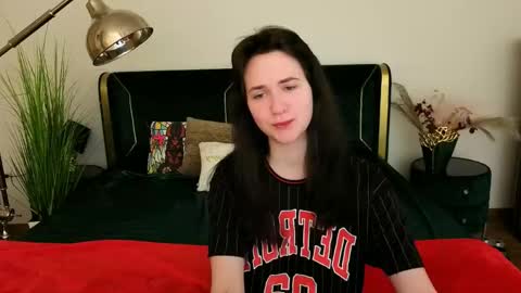 Violette online show from 3, 5, 2026