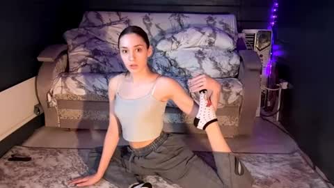 bessiemaben online show from 2, 4, 2026