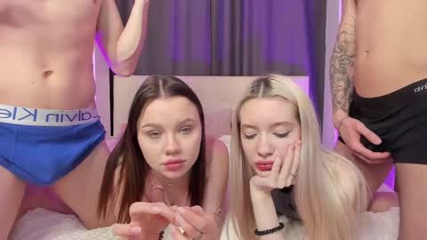 Snapshot of best_trip chatting on 23, 2, 2025 Danny and Kira online show from 23, 2, 2025