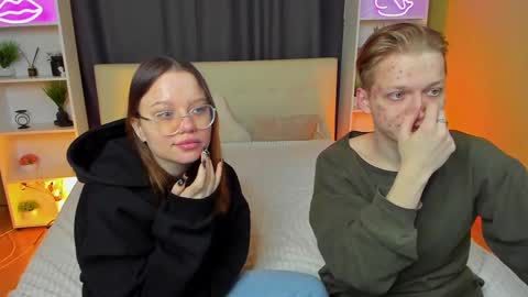 Snapshot of best_trip chatting on 3, 3, 2025 Danny and Kira online show from 3, 3, 2025