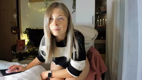 Vicky   online show from 2, 1, 2025