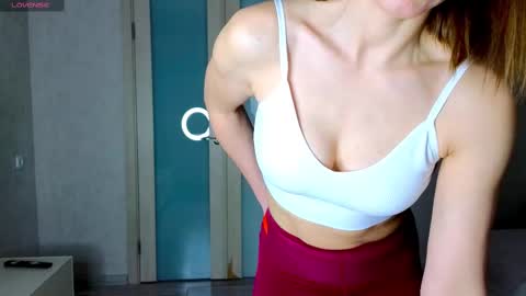 Snapshot of bestgirls2021 chatting on 3, 3, 2025 Hellen and Natali online show from 3, 3, 2025