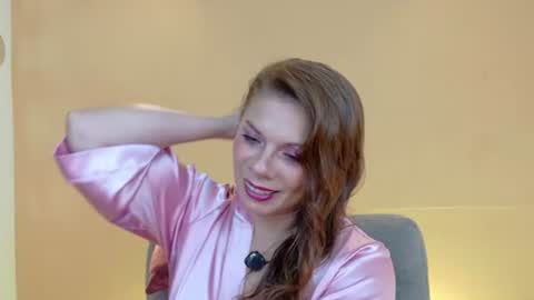 Snapshot of betsy_anub chatting on 29, 7, 2026 LINDA online show from 29, 7, 2026