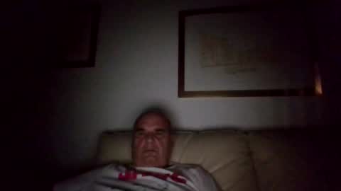 Snapshot of betta1 chatting on 12, 10, 2025 betta1 online show from 12, 10, 2025