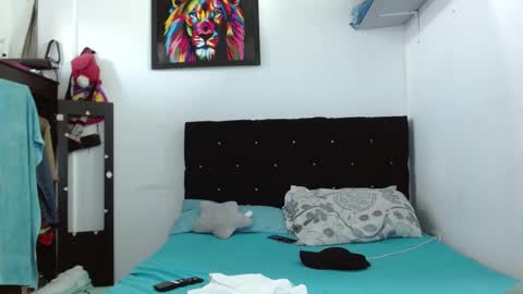 Snapshot of beyonce_21 chatting on 12, 1, 2025 beyonce_21 online show from 12, 1, 2025