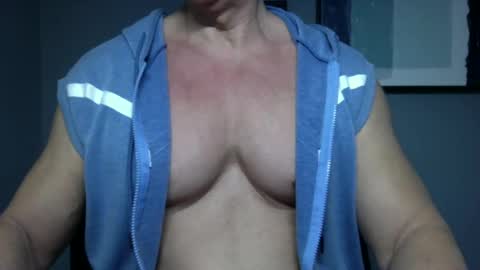 BGDKMUSCLEGUY - SELECTED BY CHATURBATE AS A TOP BROADCASTER FOR 2023 online show from 31, 12, 2024