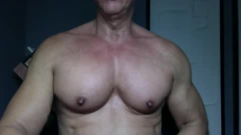 BGDKMUSCLEGUY - SELECTED BY CHATURBATE AS A TOP BROADCASTER FOR 2023 online show from 17, 12, 2025