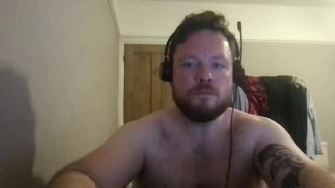 Snapshot of bhm2022 chatting on 14, 10, 2025 bhm2022 online show from 14, 10, 2025