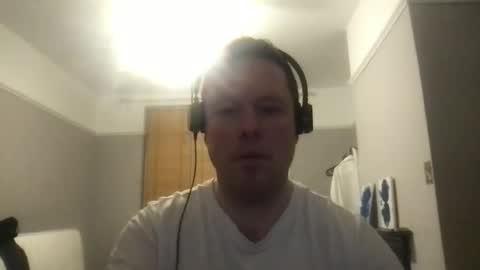 Snapshot of bhm2022 chatting on 17, 11, 2025 bhm2022 online show from 17, 11, 2025