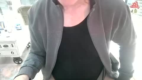 Snapshot of bi_and_more chatting on 30, 1, 2025 Manfred online show from 30, 1, 2025