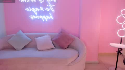 Bianca Pierce online show from 3, 3, 2026