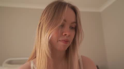 Snapshot of bibi_it_is chatting on 2, 3, 2025 Bibi online show from 2, 3, 2025