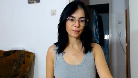 Snapshot of bibitina chatting on 17, 9, 2025 innasugarwild online show from 17, 9, 2025