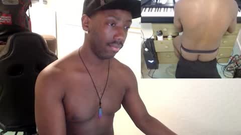 BicepsandFrot online show from 3, 3, 2025