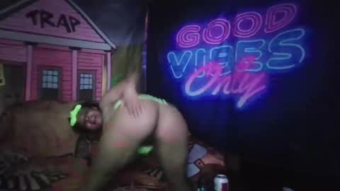 Snapshot of big6lacksteak chatting on 10, 3, 2026 thatcoupledawg online show from 10, 3, 2026