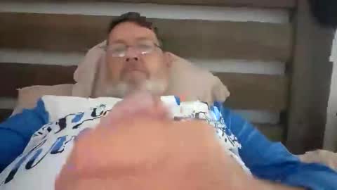 Snapshot of bigal9816192 chatting on 19, 12, 2025 bigal9816192 online show from 19, 12, 2025