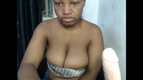 Snapshot of bigassdrip chatting on 12, 7, 2026 bigassdrip online show from 12, 7, 2026