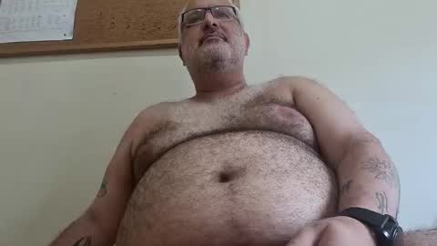 Snapshot of bigbearhector chatting on 17, 3, 2026 BigBearXXX online show from 17, 3, 2026