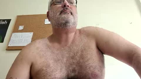 Snapshot of bigbearhector chatting on 20, 3, 2026 BigBearXXX online show from 20, 3, 2026