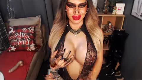 Snapshot of bigbomblhoraine chatting on 21, 2, 2025 Loraine Cruz online show from 21, 2, 2025