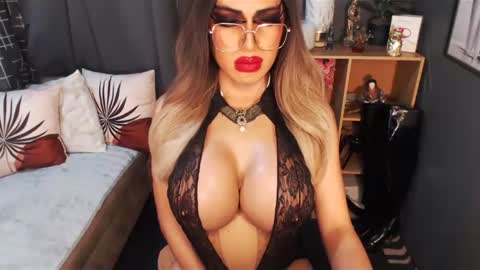 Snapshot of bigbomblhoraine chatting on 10, 3, 2025 Loraine Cruz online show from 10, 3, 2025