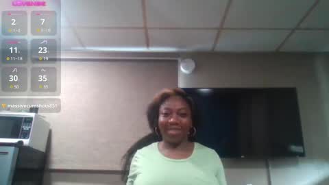 Snapshot of bigboobs_bouncin chatting on 4, 3, 2025 Ashley online show from 4, 3, 2025