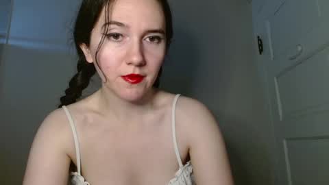 Isabella online show from 19, 11, 2025