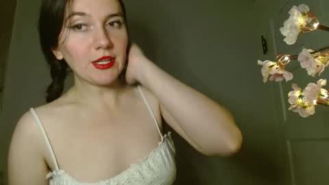 Isabella online show from 13, 12, 2025