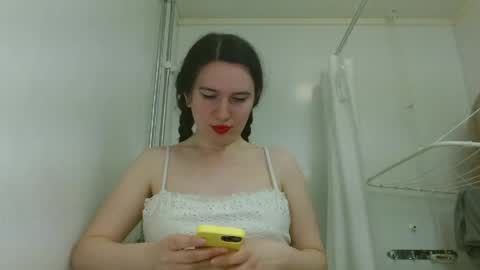 Isabella online show from 6, 5, 2026