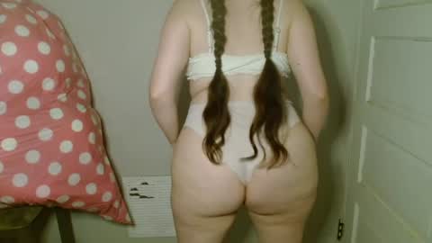 Isabella online show from 29, 6, 2026