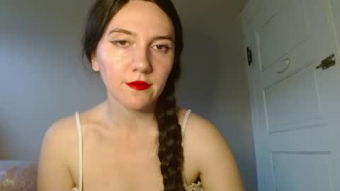 Isabella online show from 18, 7, 2026