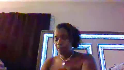 Snapshot of bigbootydimpless chatting on 15, 2, 2025 bigbootydimpless online show from 15, 2, 2025