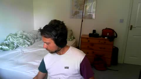 Snapshot of bigbrit_25 chatting on 25, 6, 2026 Big Brit online show from 25, 6, 2026