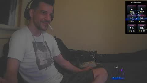 Jon - Im Straight online show from 31, 10, 2025