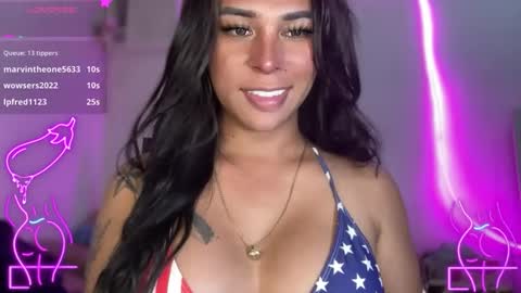 queen amanda online show from 11, 11, 2025