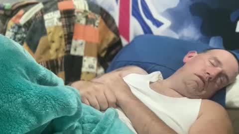 bigcocksuckingslut online show from 8, 11, 2025