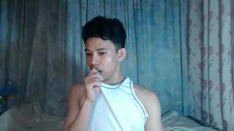 bigcockyummysexjosh online show from 27, 4, 2026