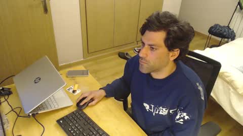 bigcok35spain online show from 13, 2, 2025