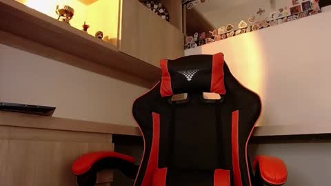 Nate online show from 17, 2, 2025