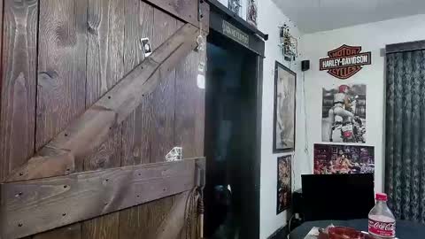 Snapshot of bigdbrillion chatting on 5, 2, 2025 Darryl online show from 5, 2, 2025