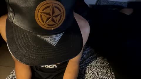 Snapshot of bigdickpapishampoo chatting on 31, 10, 2025 bigdickpapishampoo online show from 31, 10, 2025