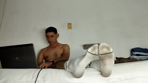 Snapshot of bigfeetmaster32 chatting on 1, 10, 2025 Bigfeetmaster32 online show from 1, 10, 2025