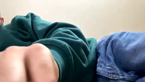 bighandsomesatisfy online show from 26, 1, 2025