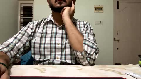 bighandsomesatisfy online show from 6, 2, 2025