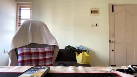 bighandsomesatisfy online show from 19, 2, 2025