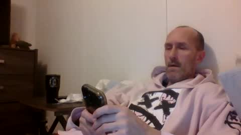 Snapshot of bighugemouthful chatting on 17, 2, 2025 Chaz online show from 17, 2, 2025