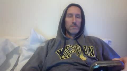 Snapshot of bighugemouthful chatting on 6, 11, 2025 Chaz online show from 6, 11, 2025