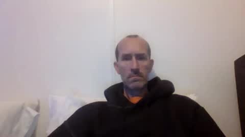 Snapshot of bighugemouthful chatting on 13, 11, 2025 Chaz online show from 13, 11, 2025