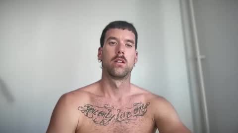 Snapshot of bigmachinejack chatting on 24, 10, 2025 bigmachinejack online show from 24, 10, 2025